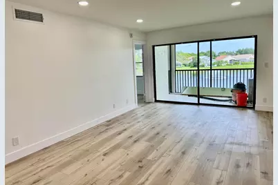 6962 Briarlake Circle #203, Palm Beach Gardens, FL 33418 - Photo 9
