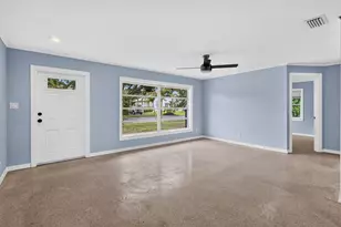 820 SE 13th St, Stuart, FL 34994 - Photo 9