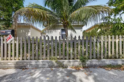 609 N F Street N, Lake Worth, FL 33460 - Photo 1