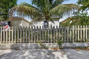 609 N F Street N, Lake Worth, FL 33460 - Photo 1