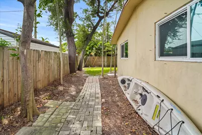 308 NW 27th Street, Wilton Manors, FL 33311 - Photo 27