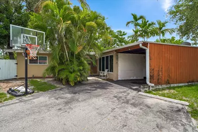 308 NW 27th Street, Wilton Manors, FL 33311 - Photo 3