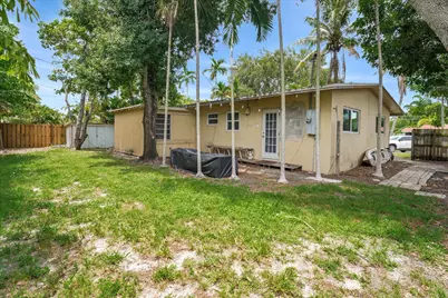 308 NW 27th Street, Wilton Manors, FL 33311 - Photo 29