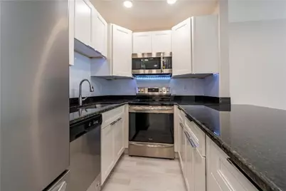 628 NE 8th Avenue #4, Fort Lauderdale, FL 33304 - Photo 5