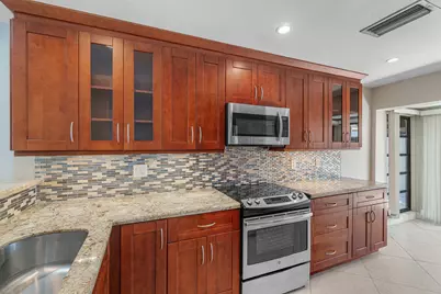 6850 NW 2nd Avenue #18, Boca Raton, FL 33487 - Photo 11