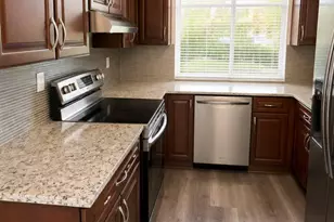 700 Nottingham Cir, Greenacres, FL 33463 - Photo 5