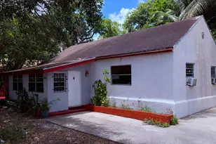 445 NE 163rd St, Miami, FL 33162 - Photo 1