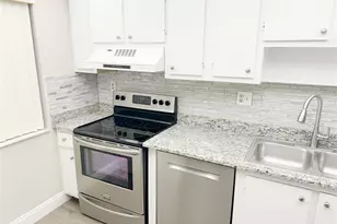 2788 Tennis Club Dr, West Palm Beach, FL 33417 - Photo 5