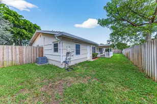 2750 SE 3rd St, Pompano Beach, FL 33062 - Photo 15