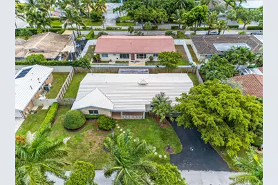 2750 SE 3rd Street, Pompano Beach, FL 33062 - Photo 1