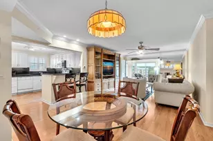 14 Colonial Club Dr, Boynton Beach, FL 33435 - Photo 13