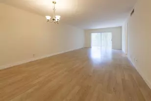 6061 N Falls Cir Dr, Lauderhill, FL 33319 - Photo 7