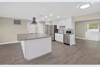 2081 SW 13th Terrace, Boynton Beach, FL 33426 - Photo 9