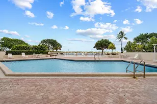 5600 N Flagler Dr, West Palm Beach, FL 33407 - Photo 3