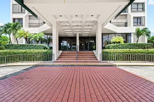 5600 N Flagler Dr, West Palm Beach, FL 33407 - Photo 1