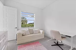 2010 Meadows Dr, Davie, FL 33324 - Photo 13