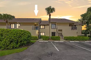 5132 SE Club Way, Stuart, FL 34997 - Photo 1