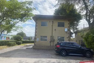 1004 NW 2nd St, Fort Lauderdale, FL 33311 - Photo 1