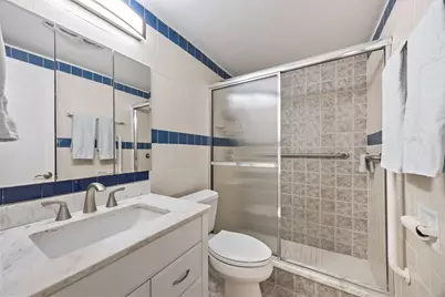 200 Horizons W #106, Boynton Beach, FL 33435 - Photo 9