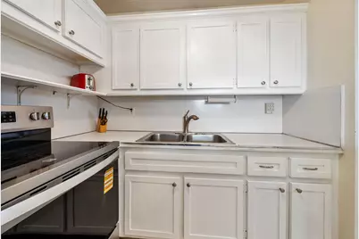 200 Horizons W #106, Boynton Beach, FL 33435 - Photo 9
