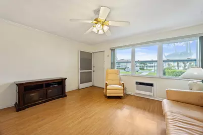 200 Horizons W #106, Boynton Beach, FL 33435 - Photo 5