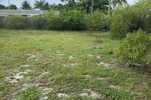 2609 NE 4th St, Boynton Beach, FL 33435 - Photo 13