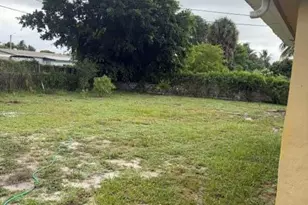 2609 NE 4th St, Boynton Beach, FL 33435 - Photo 11