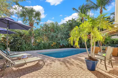 324 Blossom Lane, West Palm Beach, FL 33404 - Photo 7