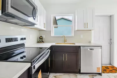 1336 W 6th Street, Riviera Beach, FL 33404 - Photo 13
