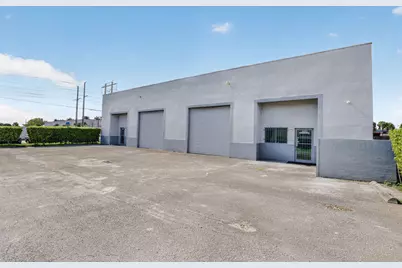 2202 W 78th Street, Hialeah, FL  - Photo 3
