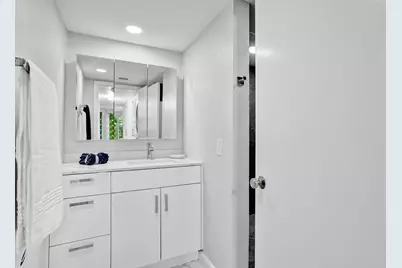 1717 N Bayshore Drive #A-1041, Miami, FL 33132 - Photo 7