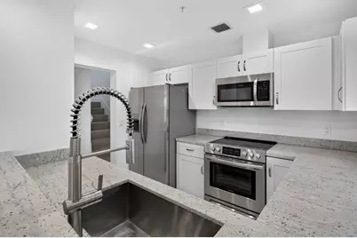 444 NW 41st Street, Oakland Park, FL 33309 - Photo 5