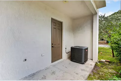 444 NW 41st Street, Oakland Park, FL 33309 - Photo 33