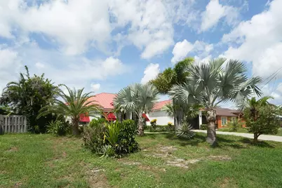 1812 SE Fallon Drive, Port Saint Lucie, FL 34983 - Photo 5