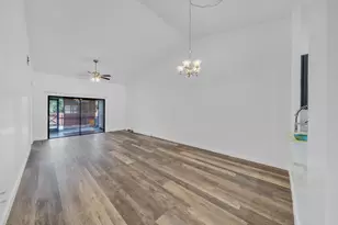 1020 Parkside Green Dr, Greenacres, FL 33415 - Photo 15