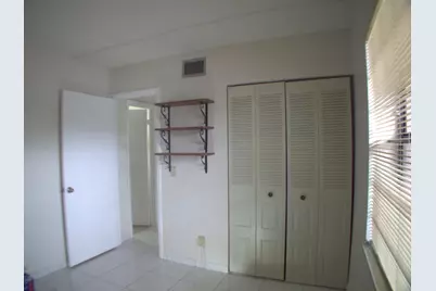 10332 Sunrise Lakes Boulevard #111, Sunrise, FL 33322 - Photo 7
