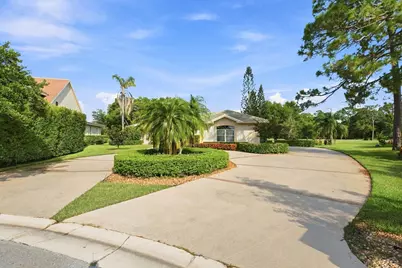 3608 Twin Lakes Terrace, Fort Pierce, FL 34951 - Photo 3