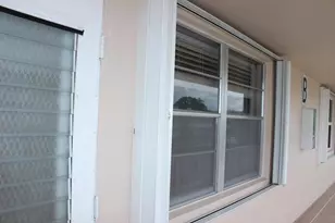 35 Somerset B, West Palm Beach, FL 33417 - Photo 5