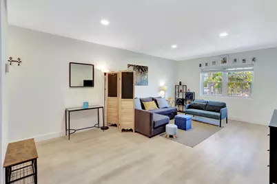 2426 SE 17th Street #305, Fort Lauderdale, FL 33316 - Photo 5