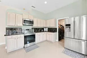 1526 SW Mullinax Ave, Port Saint Lucie, FL 34953 - Photo 15