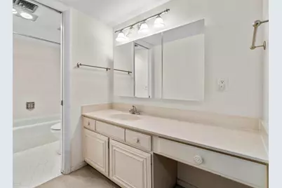 2425 Presidential Way #304, West Palm Beach, FL 33401 - Photo 7