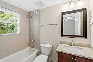 708 SE 15th St, Fort Lauderdale, FL 33316 - Photo 17