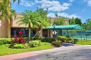 3559 Cocoplum Cir, Coconut Creek, FL 33063 - Photo 25