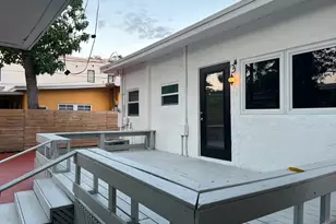 45 NE 50th St, Miami, FL 33137 - Photo 25