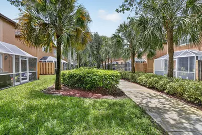 1603 Barcelona Way #3-32, Weston, FL 33327 - Photo 17
