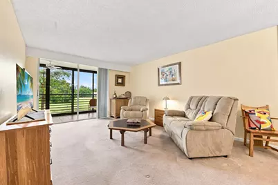 3231 Holiday Springs Boulevard #205, Margate, FL 33063 - Photo 7