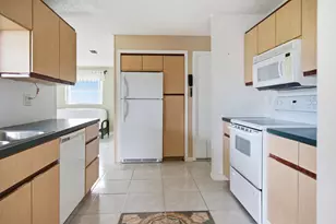 8212 NW 12th Ct, Plantation, FL 33322 - Photo 9