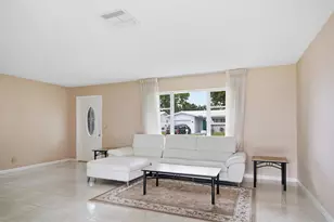 8212 NW 12th Ct, Plantation, FL 33322 - Photo 3