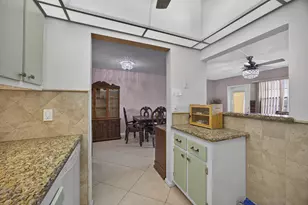 456 Southampton C, West Palm Beach, FL 33417 - Photo 7