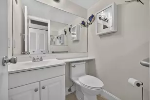 456 Southampton C, West Palm Beach, FL 33417 - Photo 9